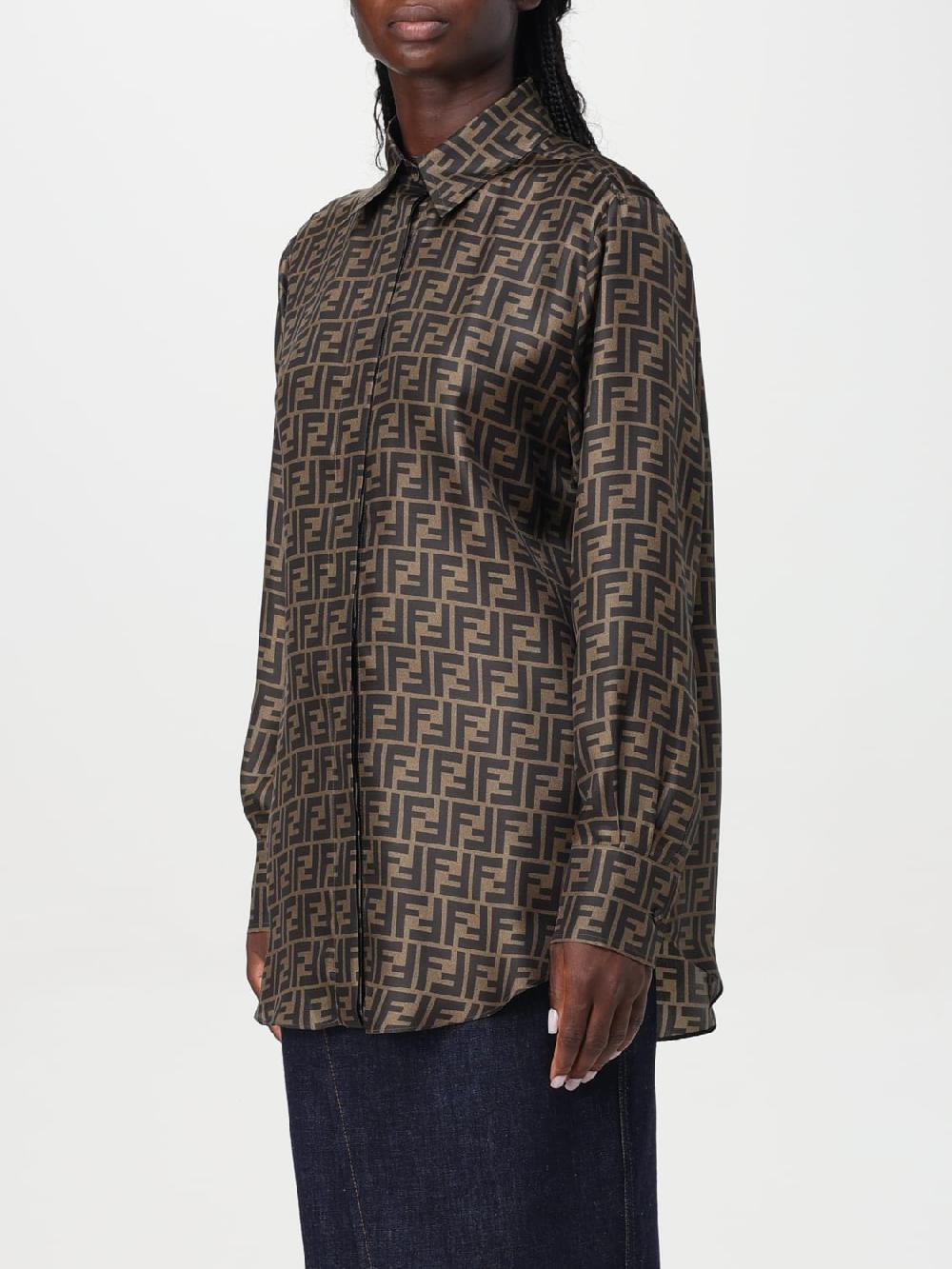 Giglio Camicia FF Fendi in seta con logo all over Italia