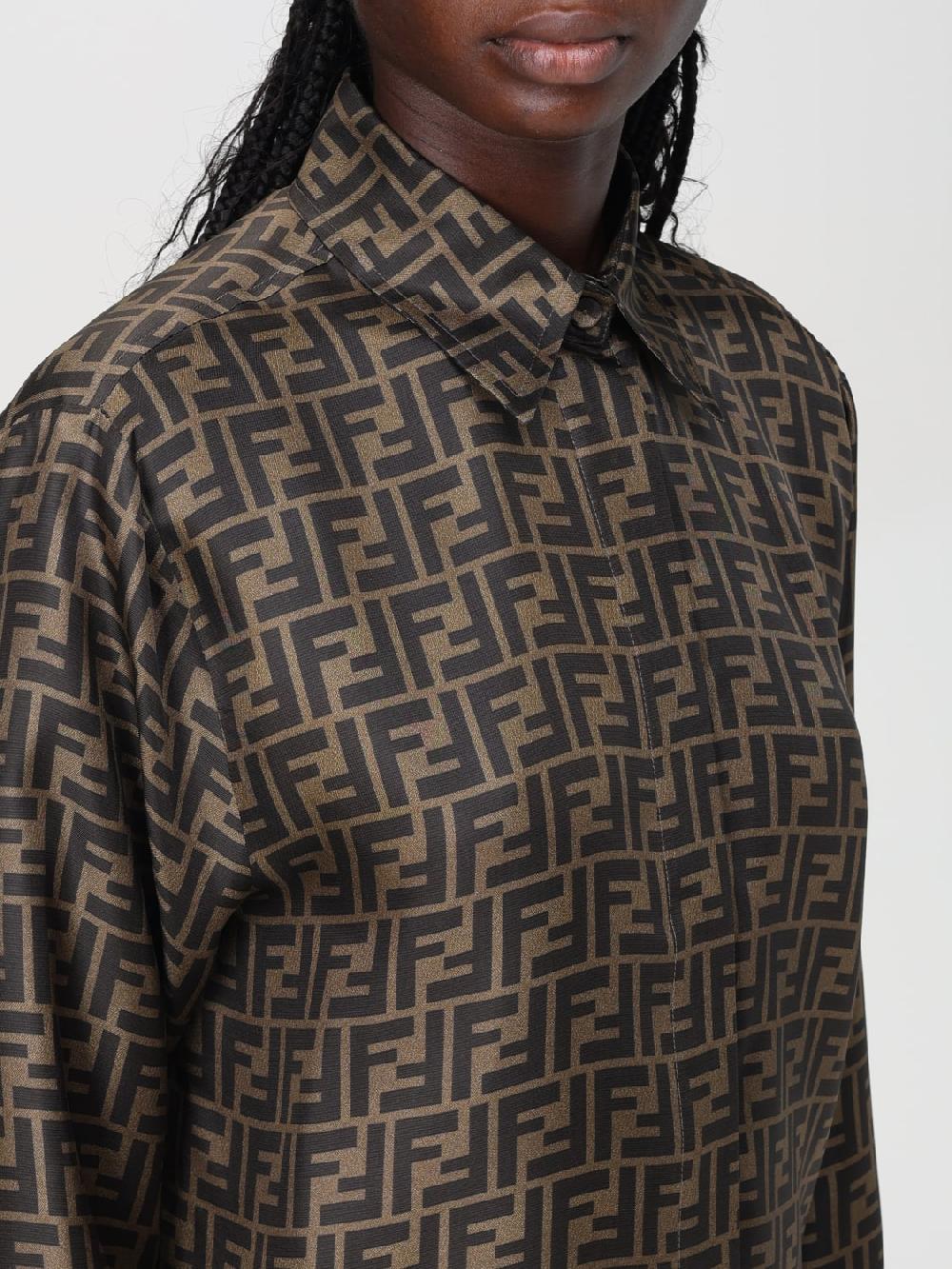 Giglio Camicia FF Fendi in seta con logo all over Italia