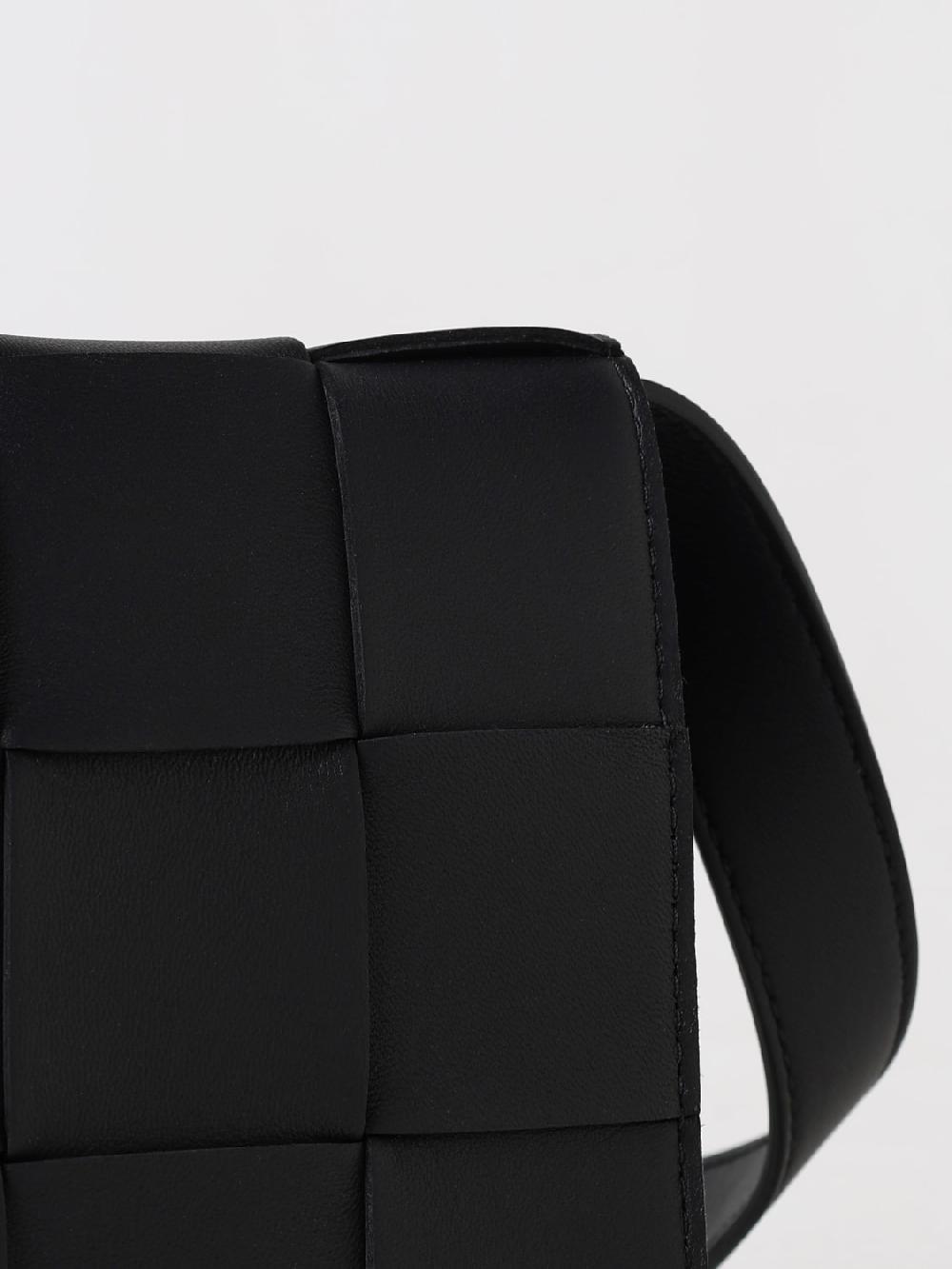 Giglio Borsa Cassette Bottega Veneta in pelle intrecciata Acquista Ora