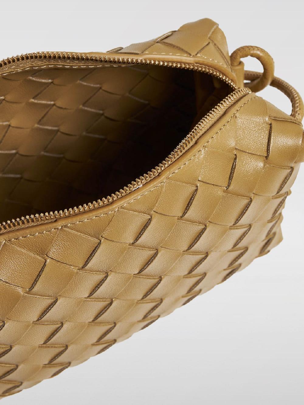 Giglio Borsa Loop Bottega Veneta in pelle intrecciata Offerte