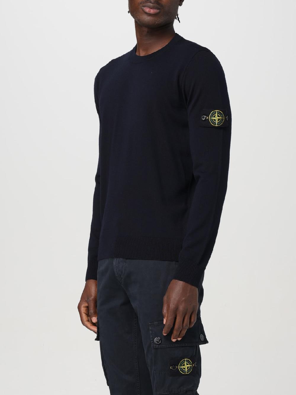 Giglio Maglia basic Stone Island in lana vergine Acquista Ora