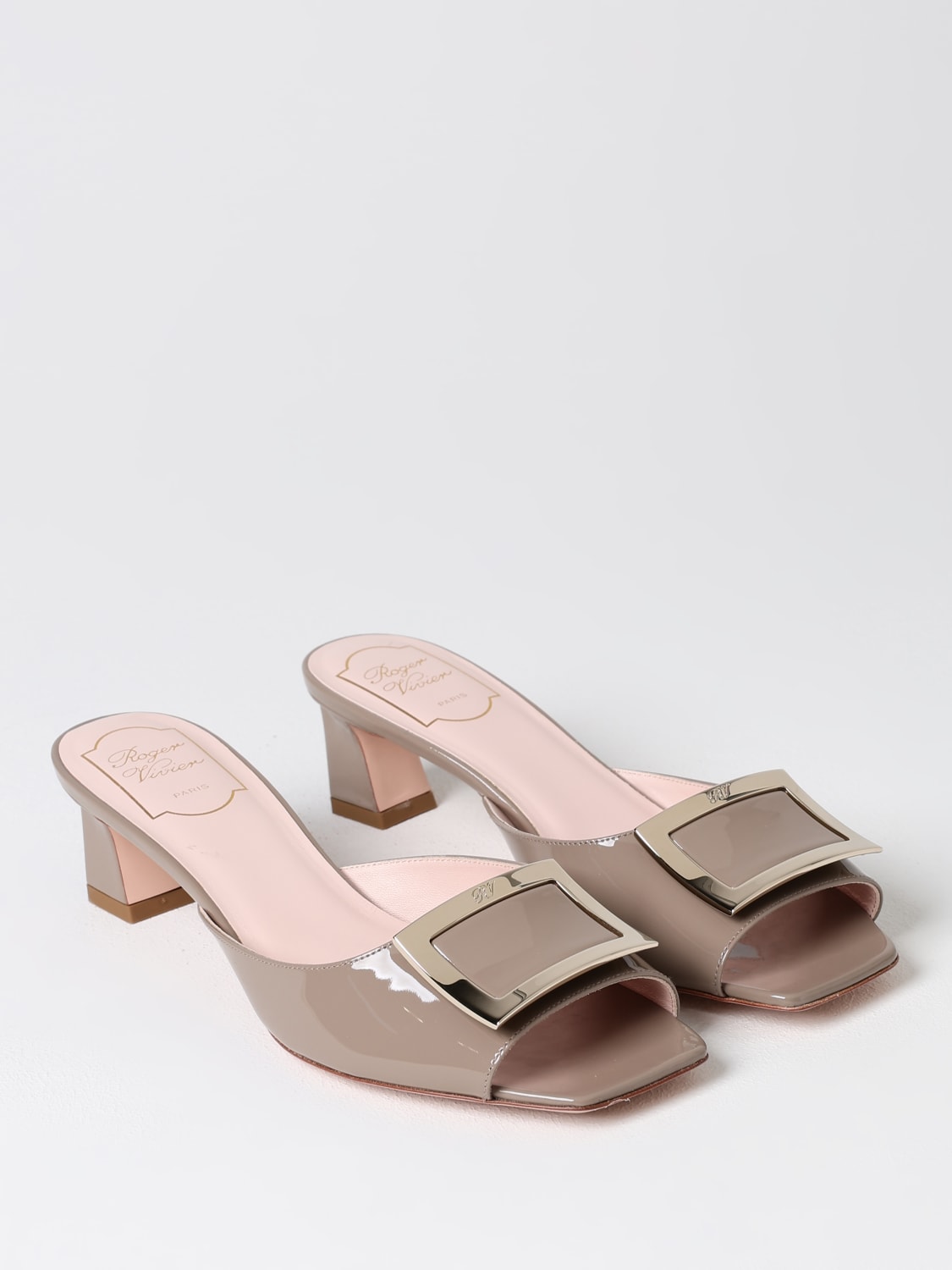 Giglio Mules Roger Vivier in vernice con fibbia decorativa Italia