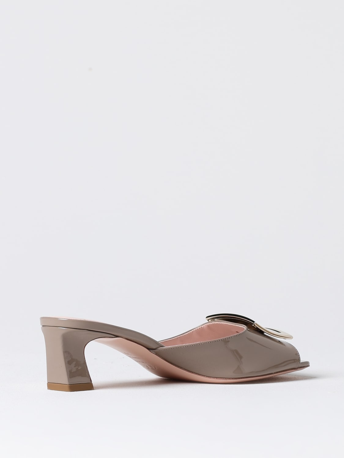 Giglio Mules Roger Vivier in vernice con fibbia decorativa Italia