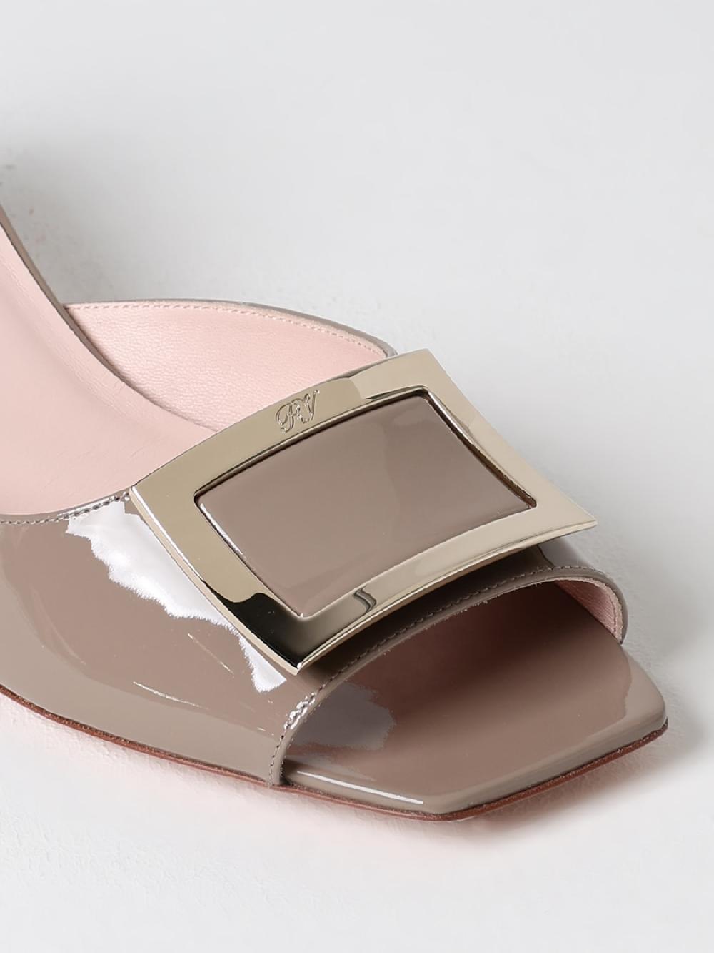 Giglio Mules Roger Vivier in vernice con fibbia decorativa Italia
