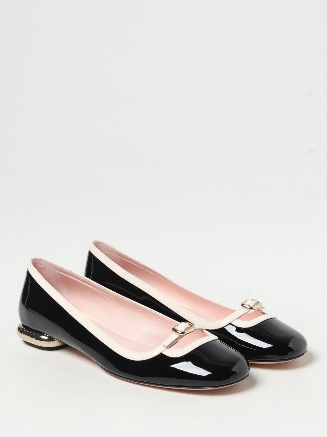 Giglio Ballerina Roger Vivier in vernice Prezzo di fabbrica