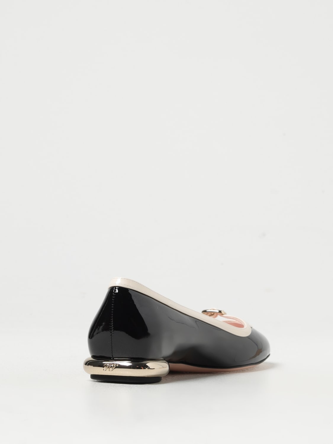 Giglio Ballerina Roger Vivier in vernice Prezzo di fabbrica