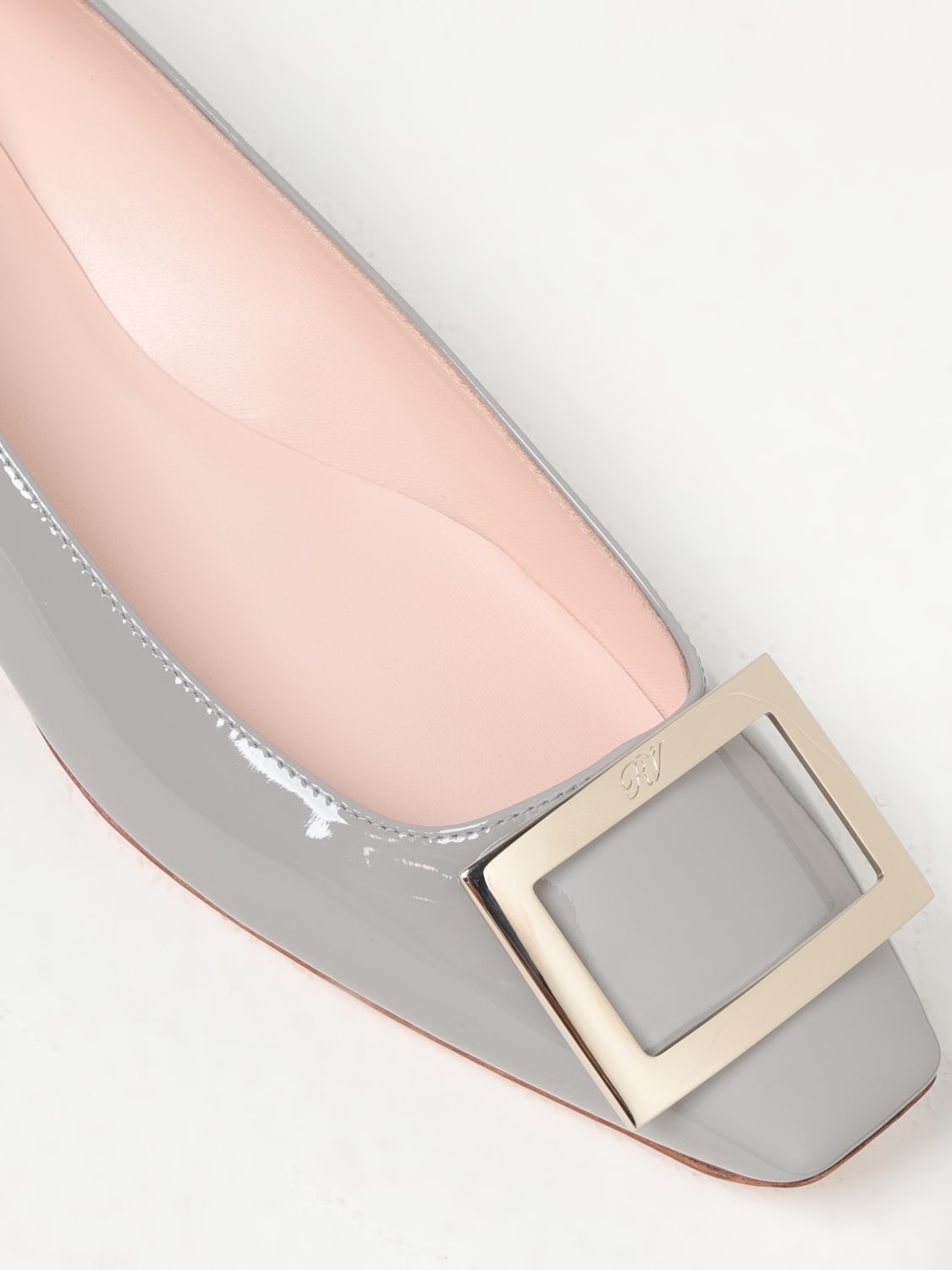 Giglio Ballerina Roger Vivier in vernice con fibbia decorativa Vendite stagionali
