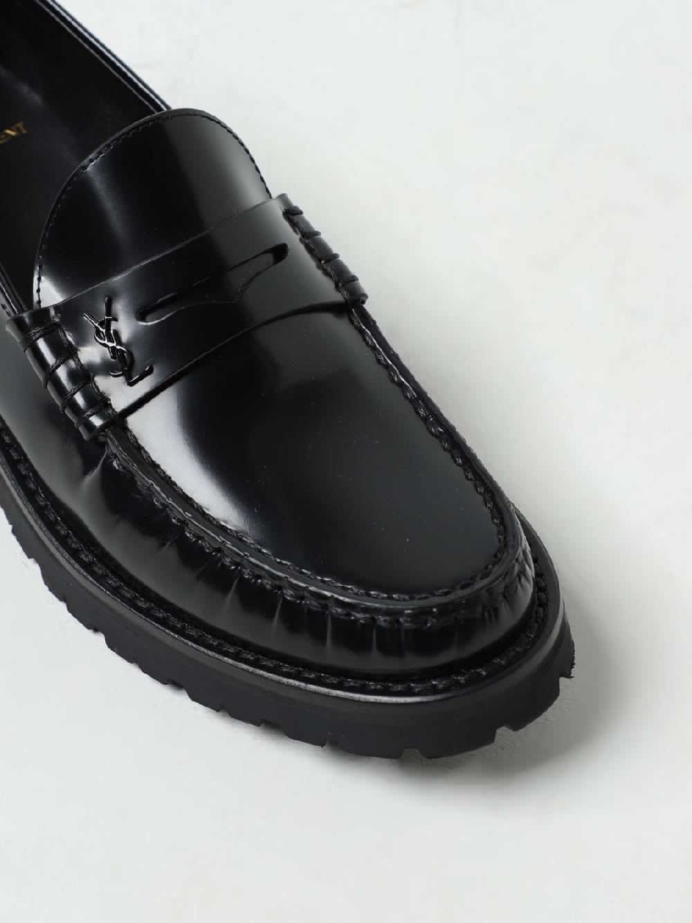 Giglio Mocassino Saint Laurent in pelle spazzolata Offerte speciali