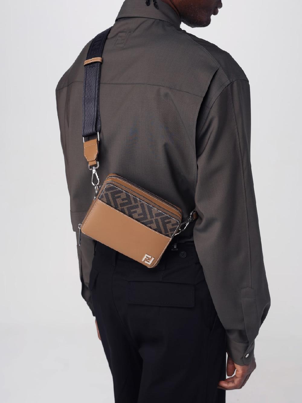 Giglio Borsa Squared FF Fendi in pelle e tela FF Pezzi Unici