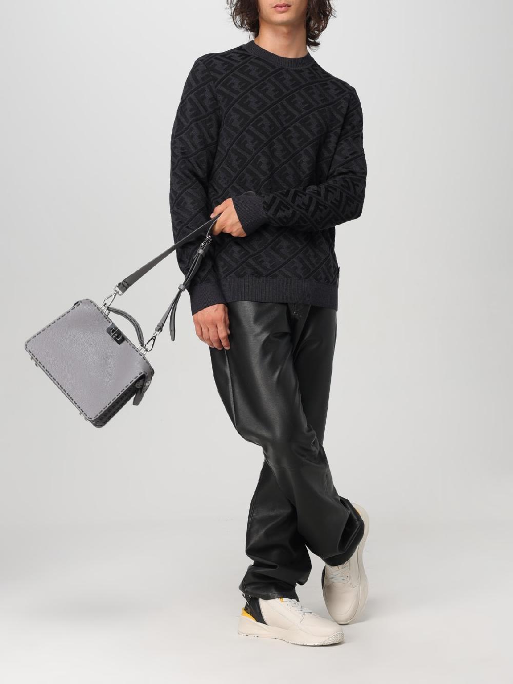 Giglio Borsa Peekaboo Fendi in pelle a grana Sottocosto
