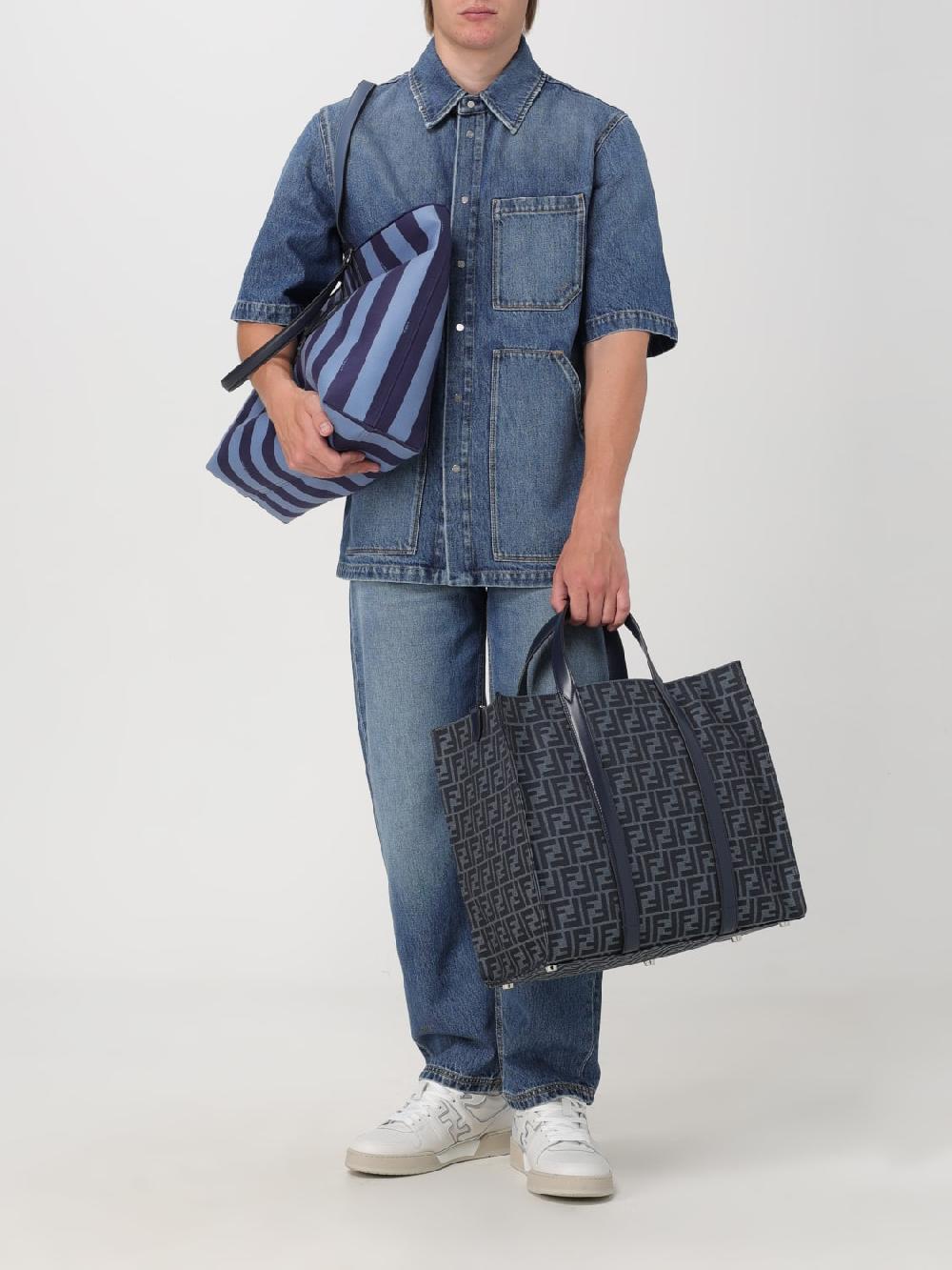 Giglio Borsa Shopper FF Fendi reversibile in tessuto jacquard riciclato In Vendita