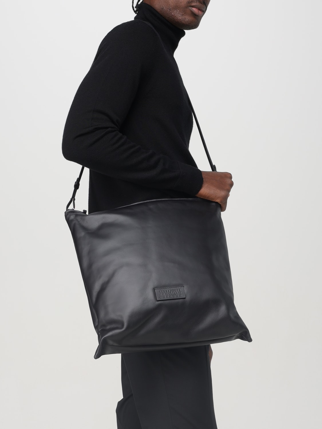 Giglio Clutch Pillow MM6 Maison Margiela in pelle In Saldo