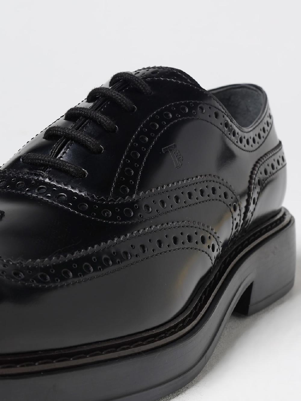 Giglio Derby Tod's in pelle spazzolata con motivo brogue Vendita