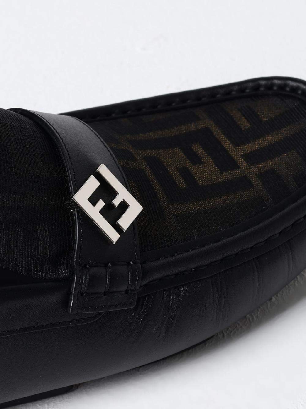Giglio Mocassino Driver Fendi in pelle e tessuto monogram FF Novità