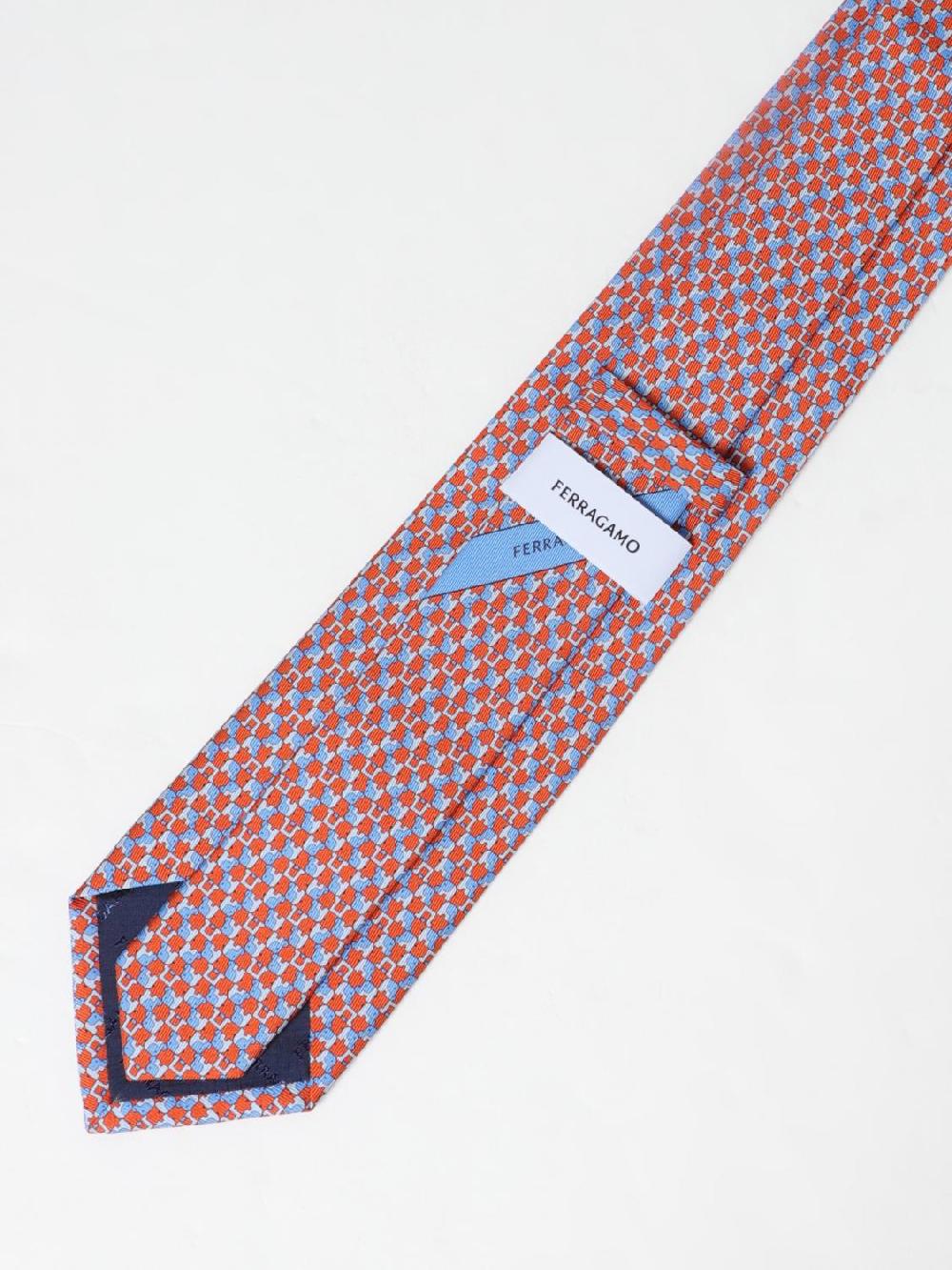 Giglio Cravatta Ferragamo in seta jacquard Outlet