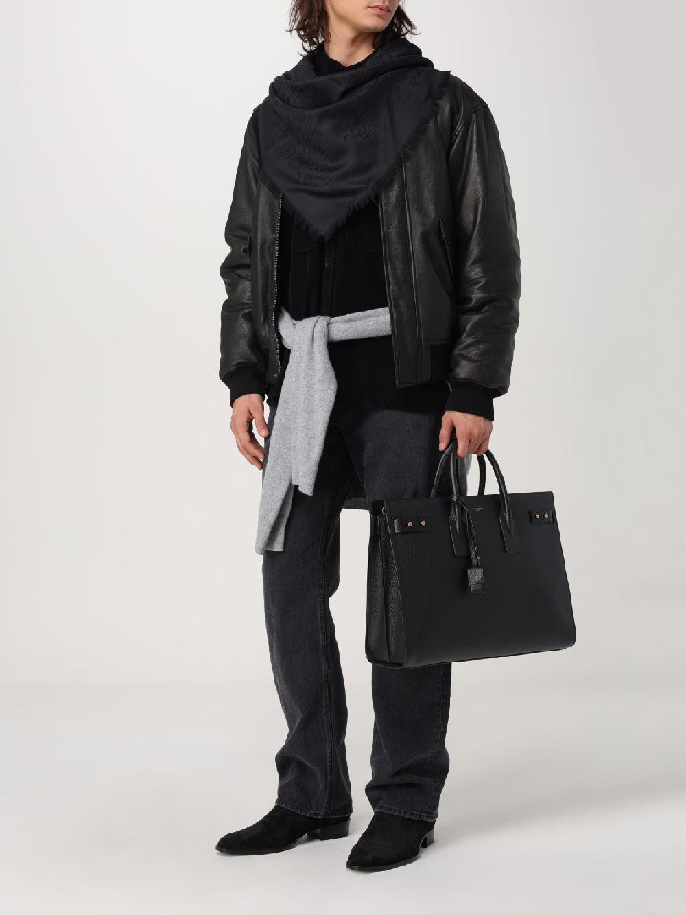 Giglio Sciarpa Saint Laurent in seta e lana con logo jacquard Offerta speciale