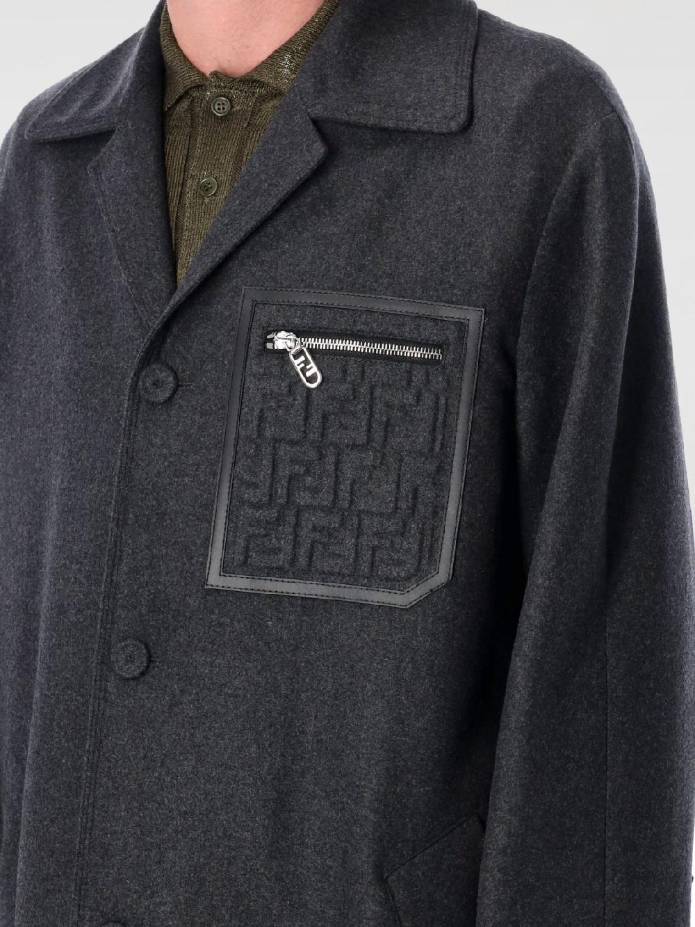 Giglio Cappotto Fendi in feltro Ultimi due giorni