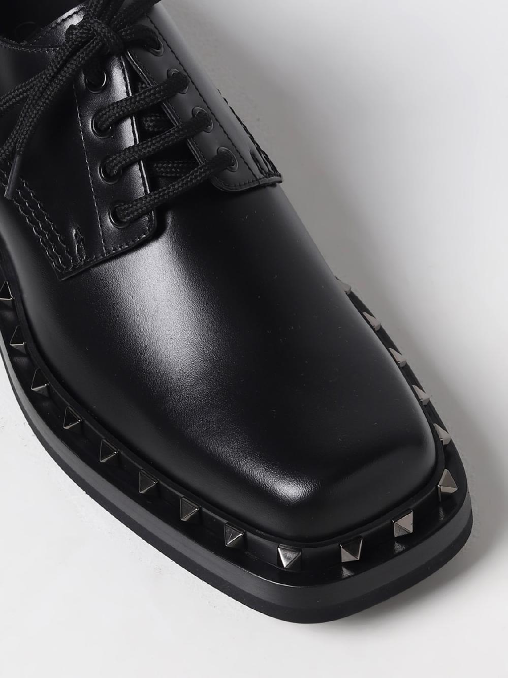 Giglio Derby Rockstud Valentino Garavani in pelle Offerta San Valentino