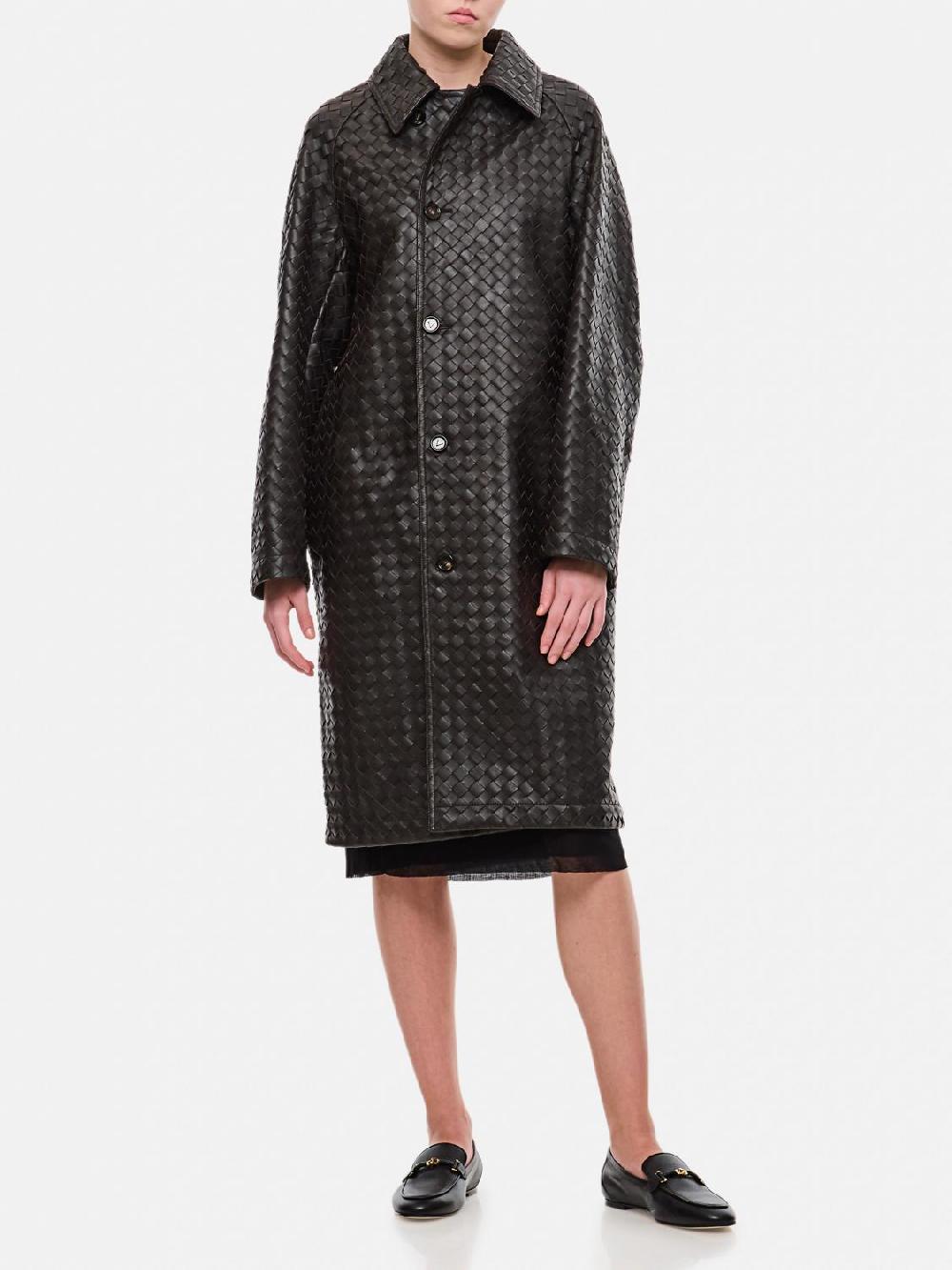 Giglio Cappotto Bottega Veneta in pelle intrecciata Comprane uno, ottenene uno gratis