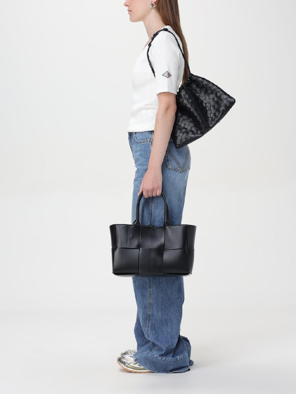 Giglio Top a costine con patch logo Bottega Veneta Qualità