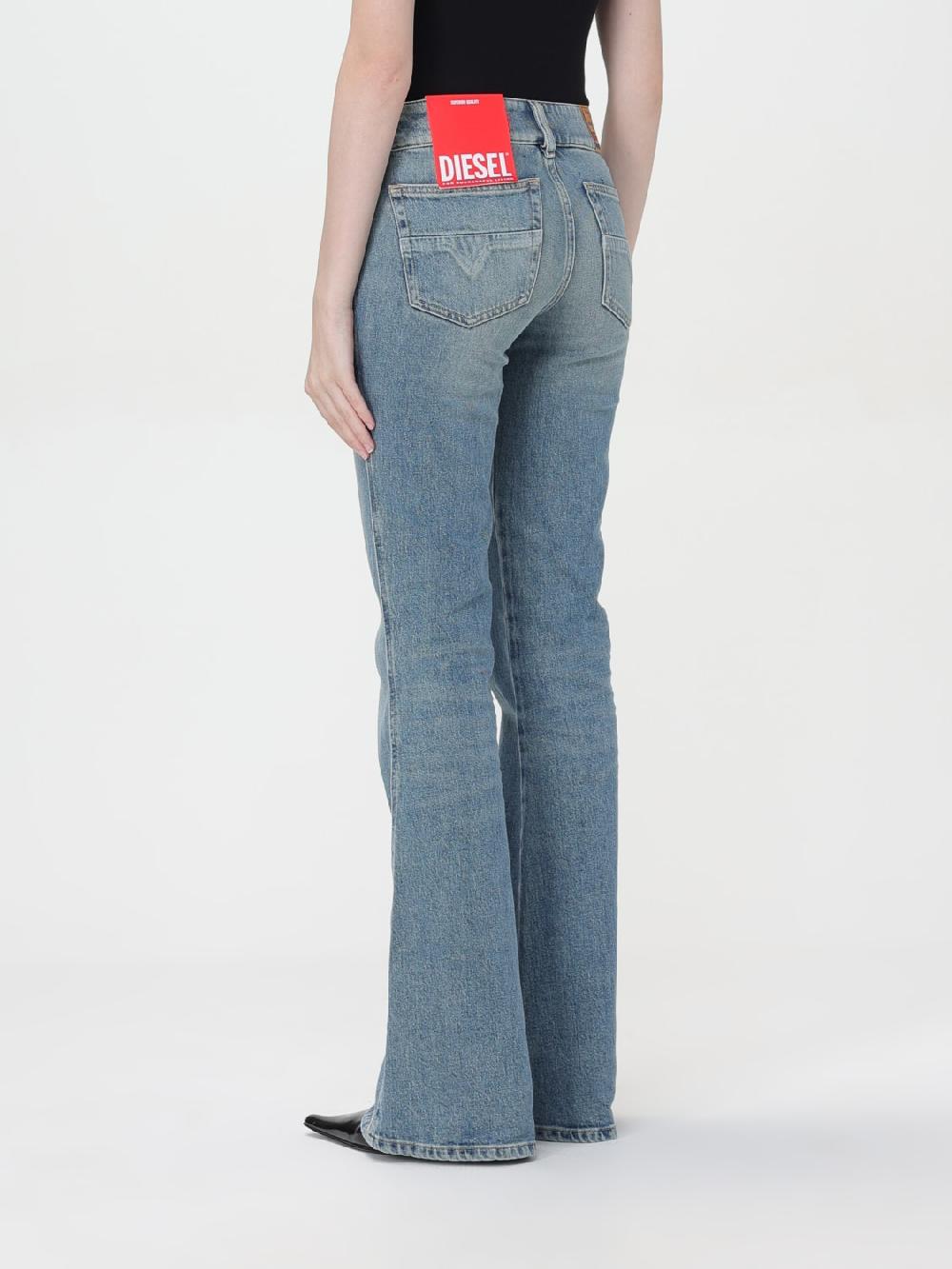 Giglio Jeans svasati D-Hush a vita bassa Diesel Trasporto libero internazionale