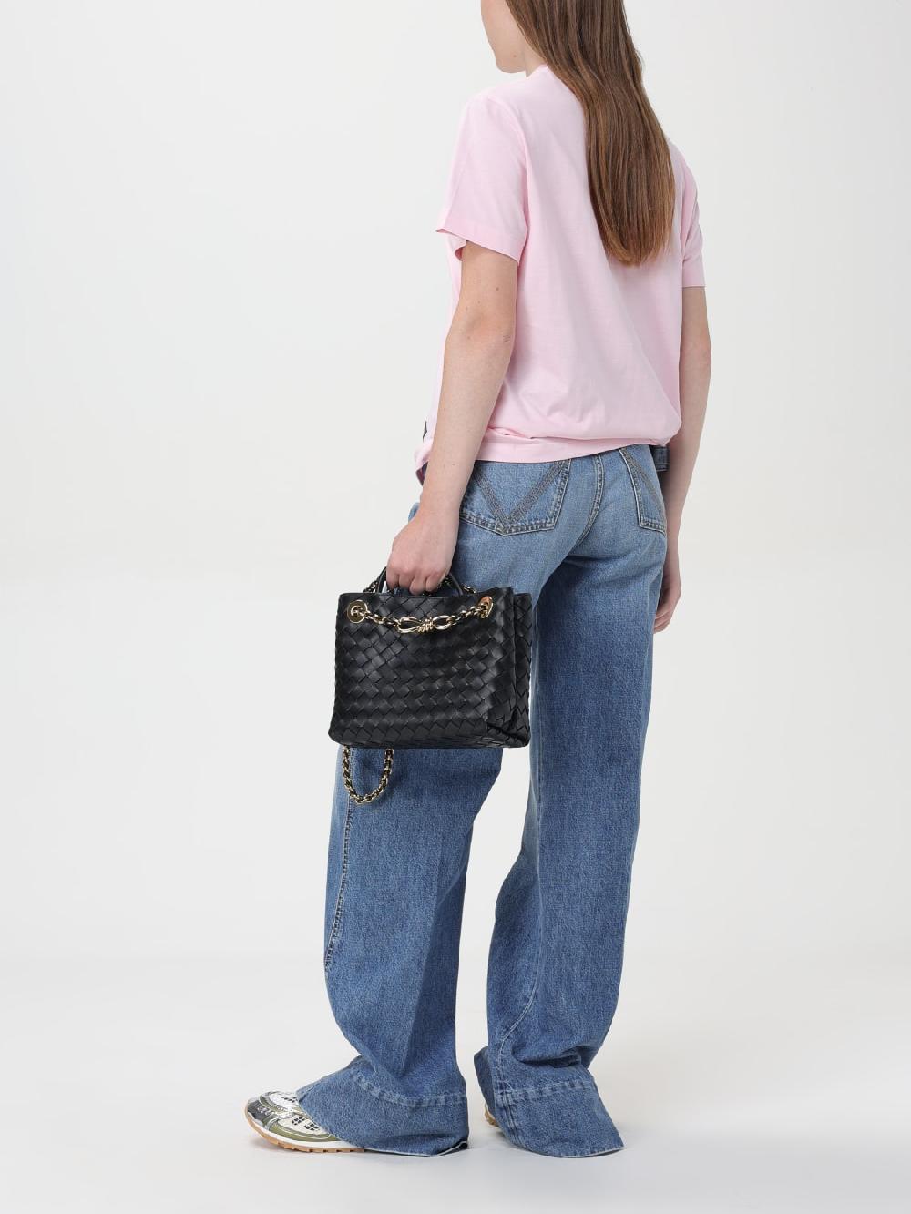 Giglio T-shirt basic Bottega Veneta con mini logo Ultimi tre giorni